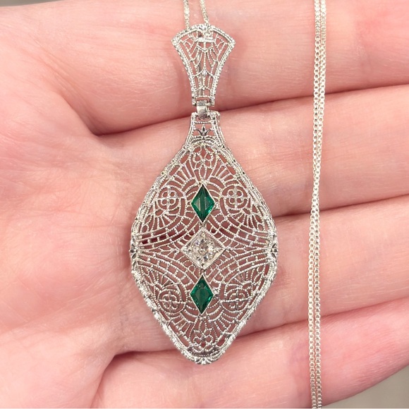 Art Nouveau Diamond Emerald Pendant: 14K White Gold Filigree Lavalier - Picture 1 of 10